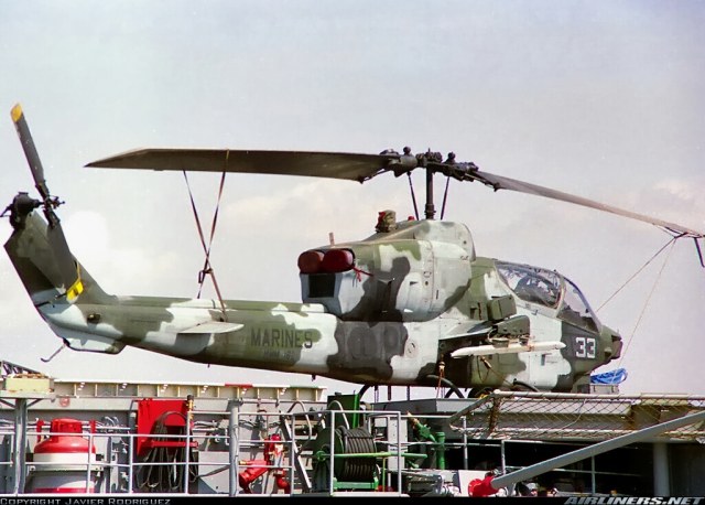 AH-1T Sea Cobra-1.jpg